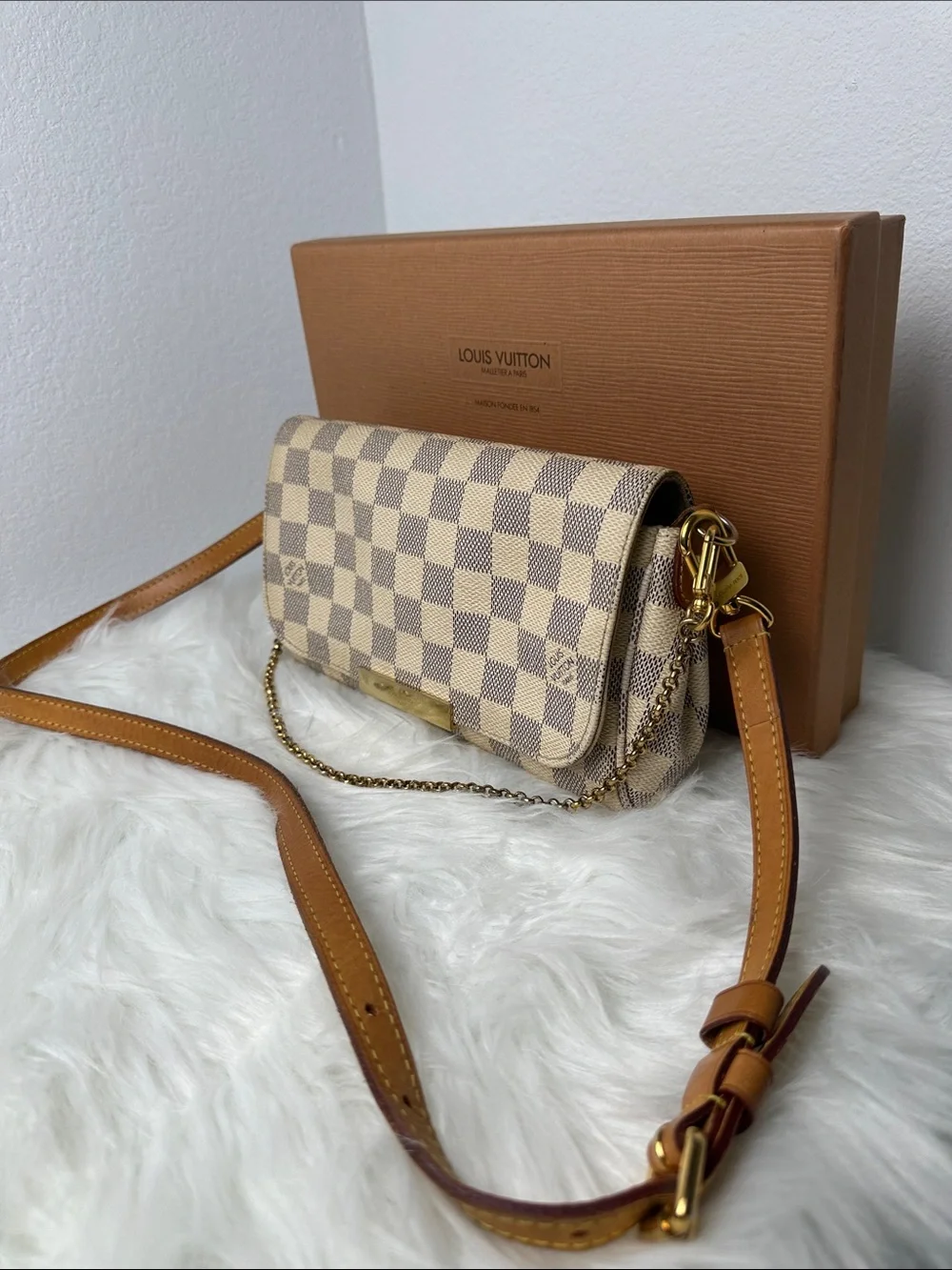 💯Authentic Louis Vuitton Damier Azur Favorite PM Crossbody Bag🍀